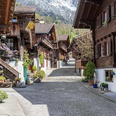 Holidays On 度假居 *